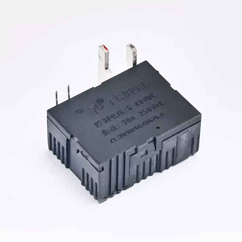 Come si controlla un relè bistabile?